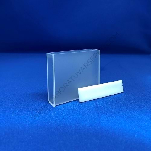Spektrofotometre küveti - quartz - 50 mm ışık yolu-17,5 ml kapaklı